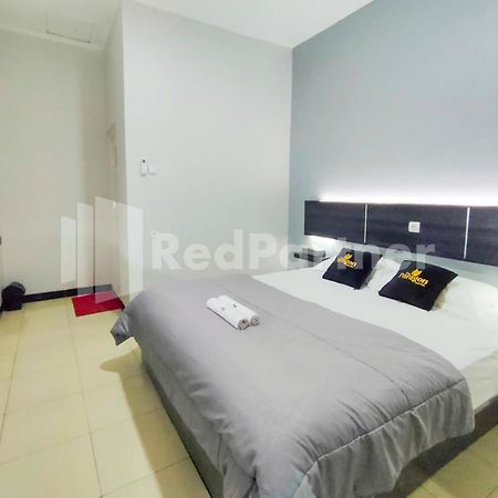 The Paragon Hotel Cilacap Redpartner Eksteriør billede