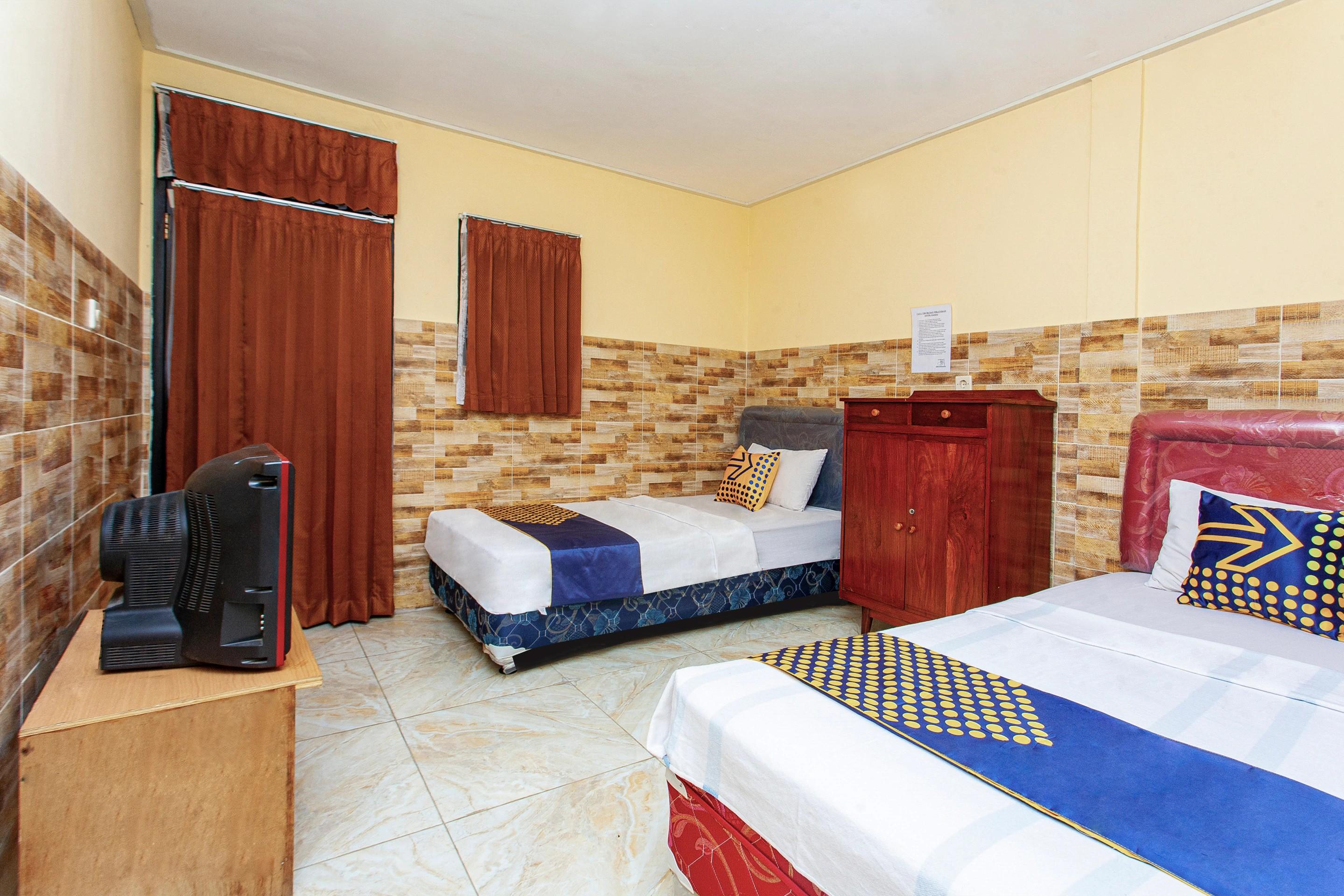 The Paragon Hotel Cilacap Redpartner Eksteriør billede