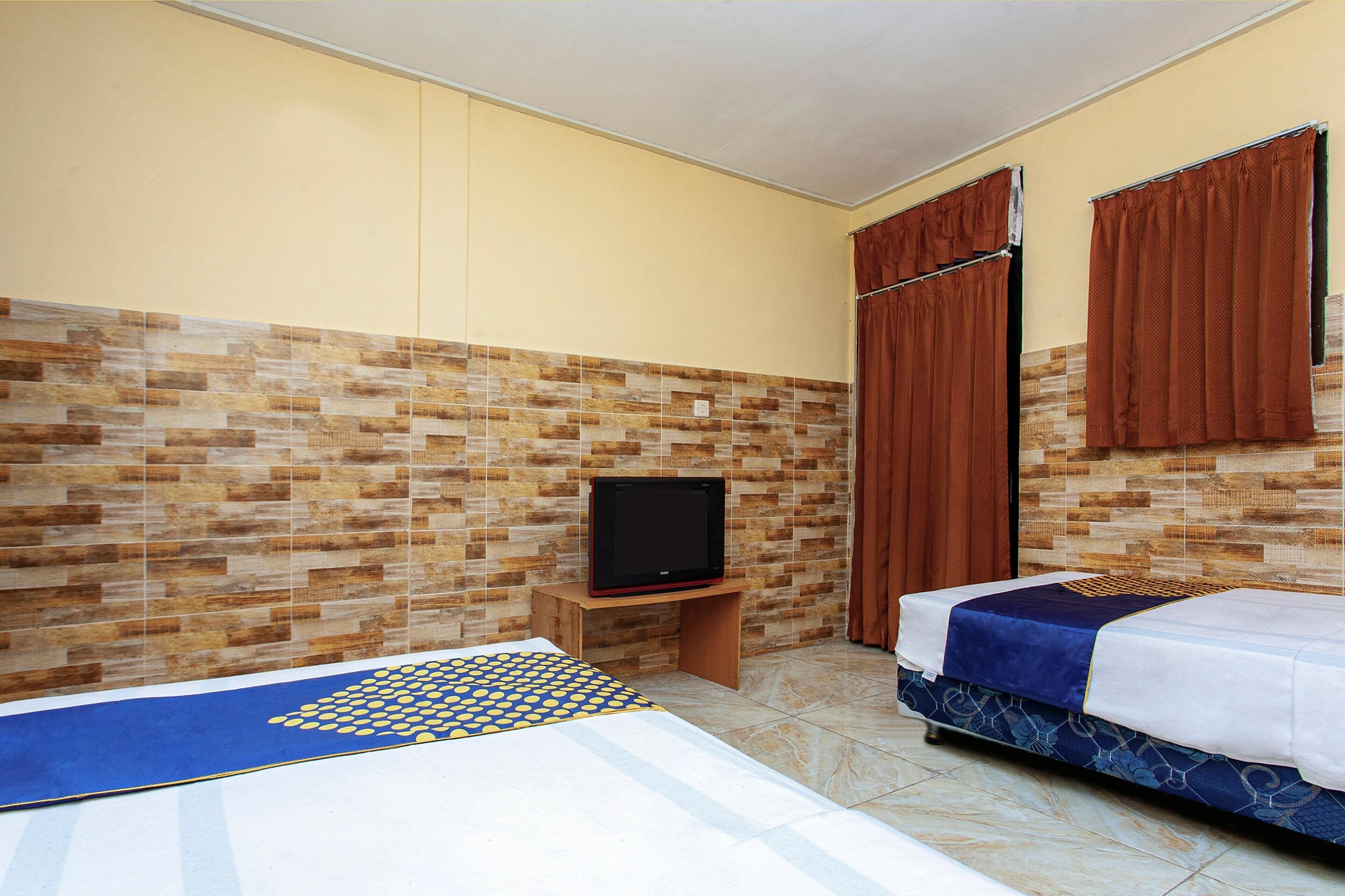 The Paragon Hotel Cilacap Redpartner Eksteriør billede