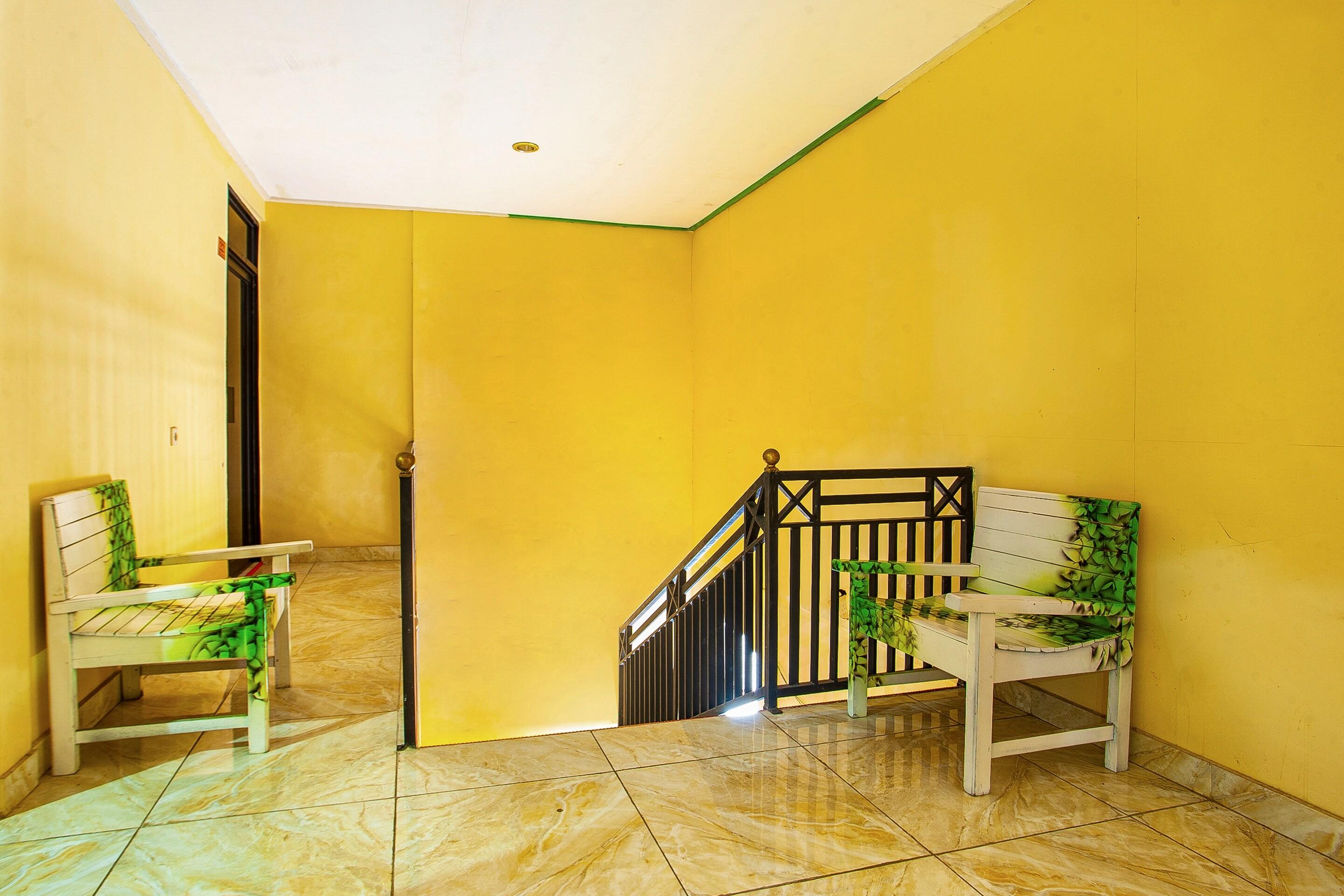 The Paragon Hotel Cilacap Redpartner Eksteriør billede
