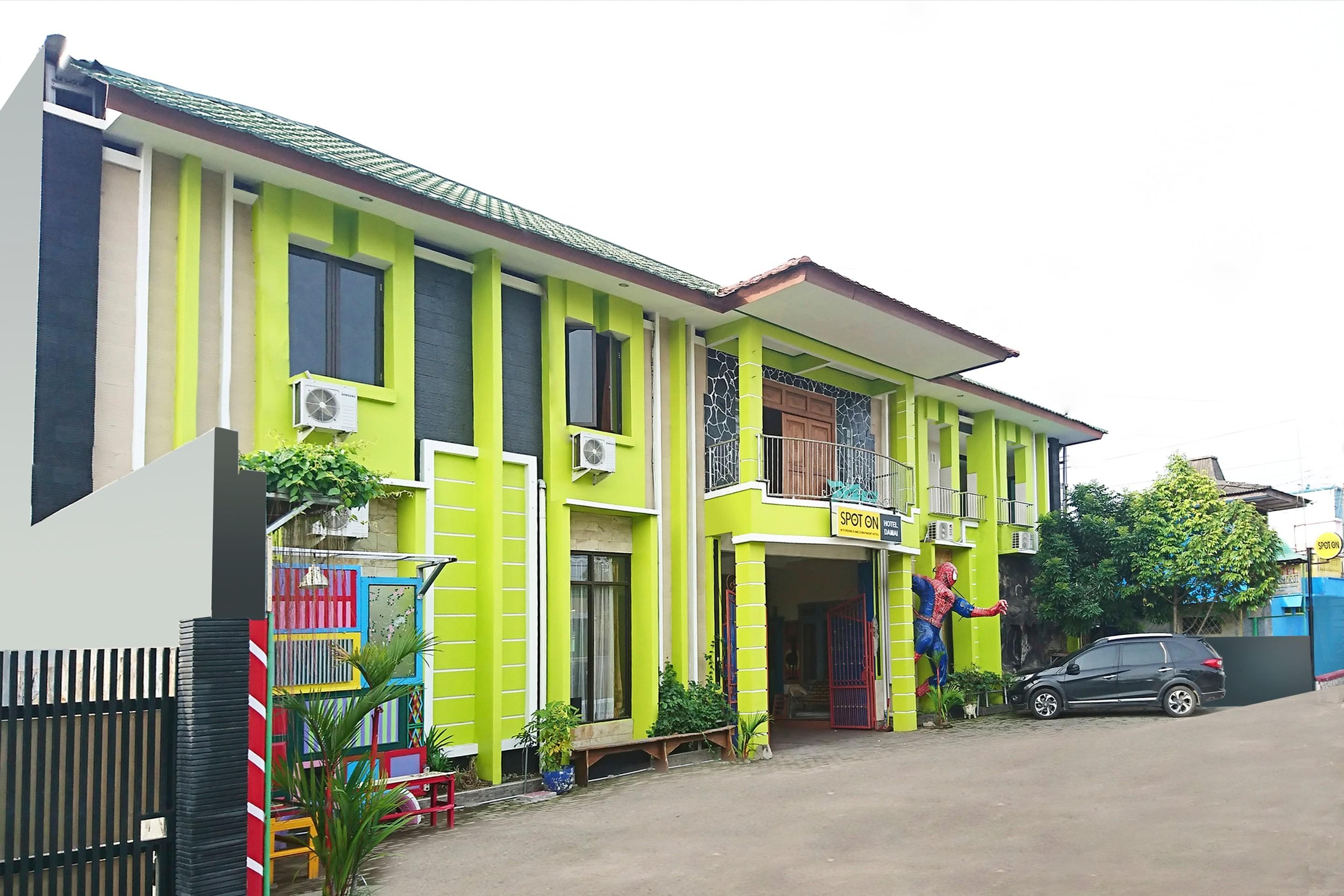 The Paragon Hotel Cilacap Redpartner Eksteriør billede