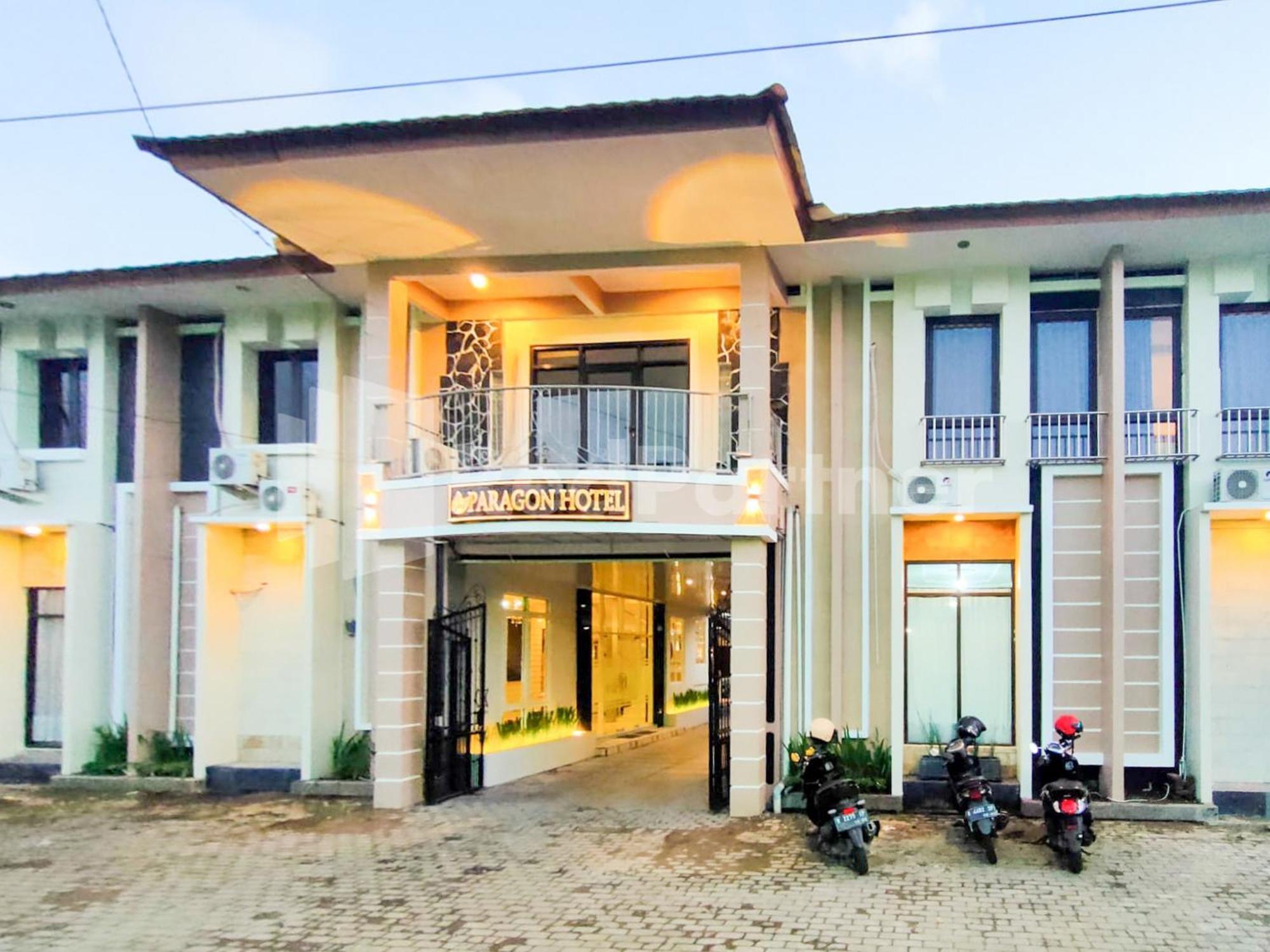 The Paragon Hotel Cilacap Redpartner Eksteriør billede