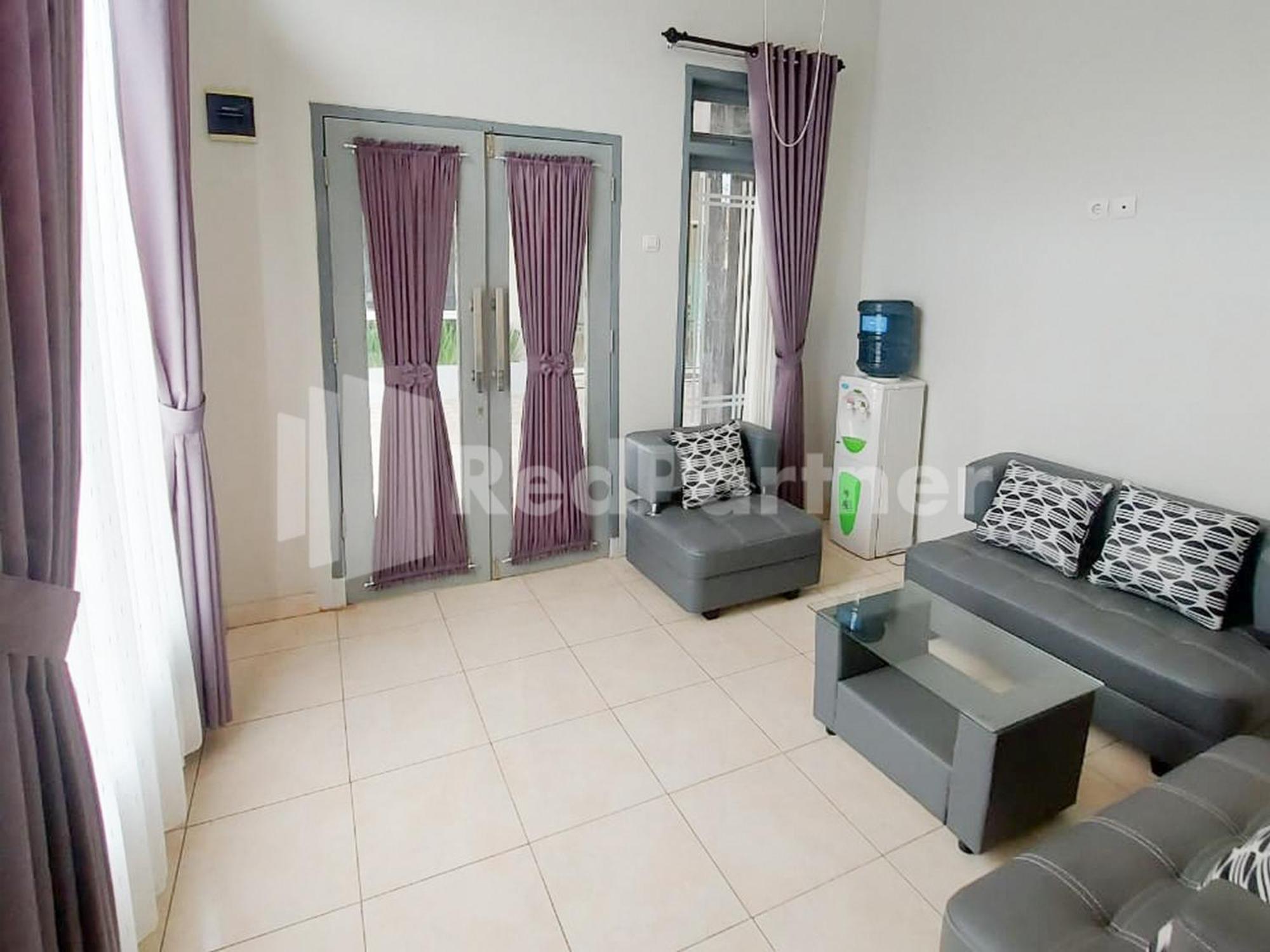 The Paragon Hotel Cilacap Redpartner Eksteriør billede