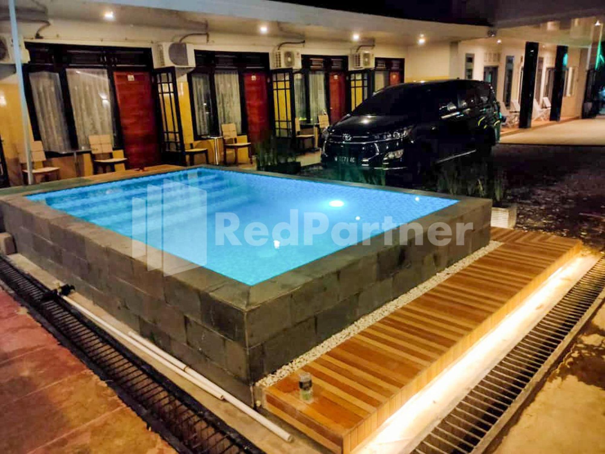 The Paragon Hotel Cilacap Redpartner Eksteriør billede